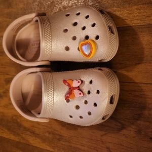 Girl's size 9 pink Crocs
